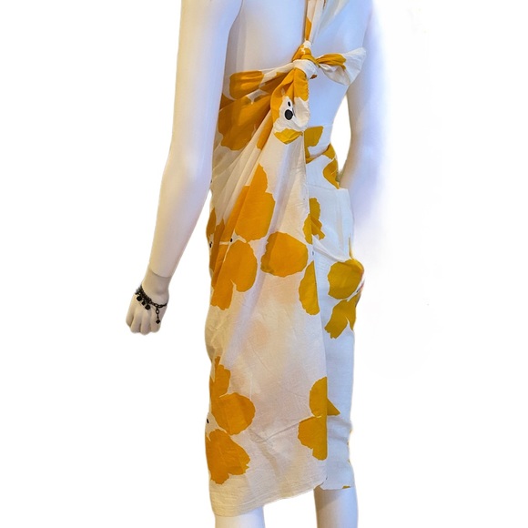 Sarong - Roberta Roller Rabbit cover up over bathing suit,  dress or skirt ! - Picture 2 of 5